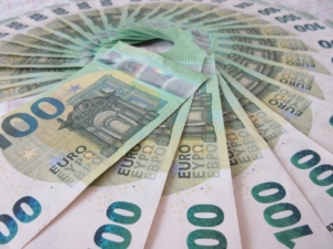 Bankaların Kredi Standartları: Şirketler İçin Daha Sıkı
